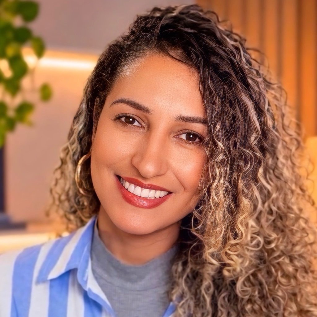 Ana Paula T.